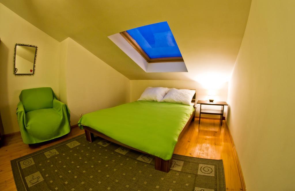 Apartment Sweet Home Санок Экстерьер фото