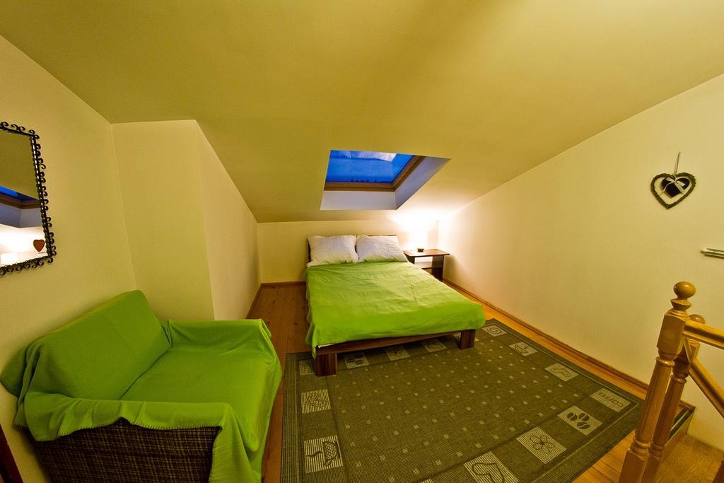 Apartment Sweet Home Санок Экстерьер фото